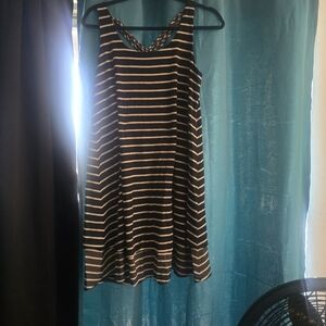 Ella Black and White Sleeveless Midi Sundress